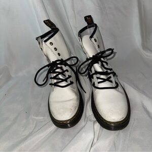 Dr Martens combat boots size 6